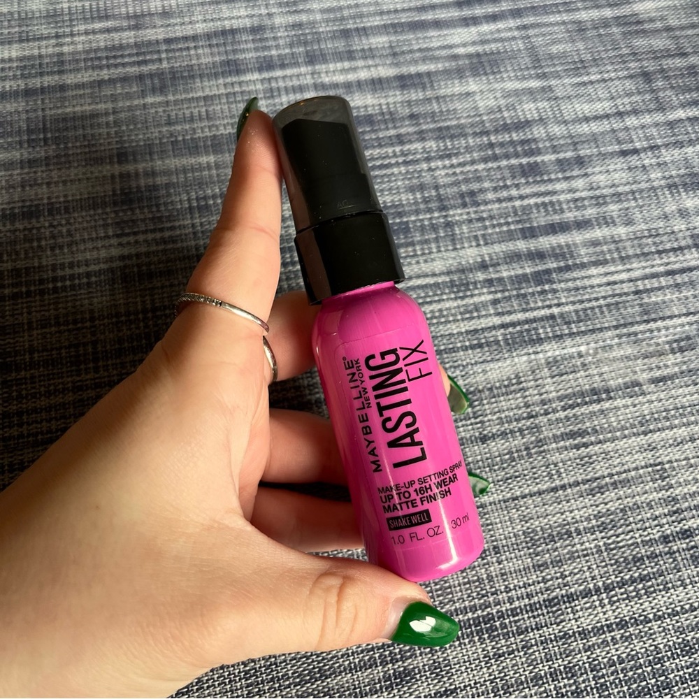 Maybelline facestudio lasting fix makeup setting spray